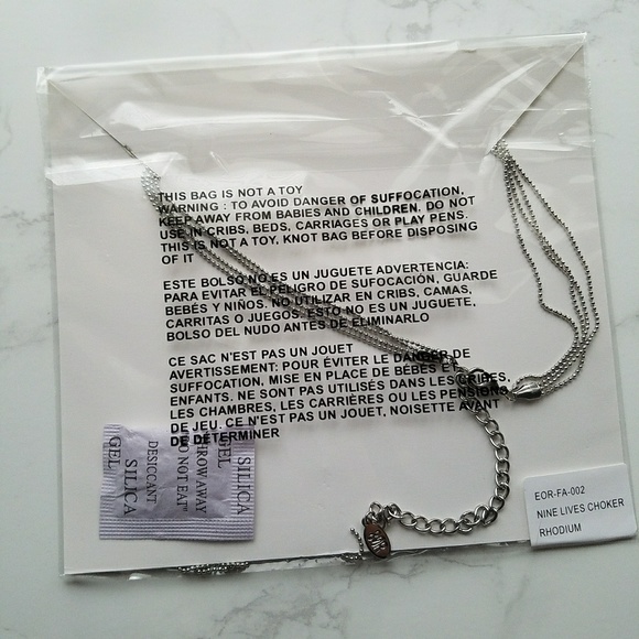 Nine Lives Choker - Picture 3 of 4